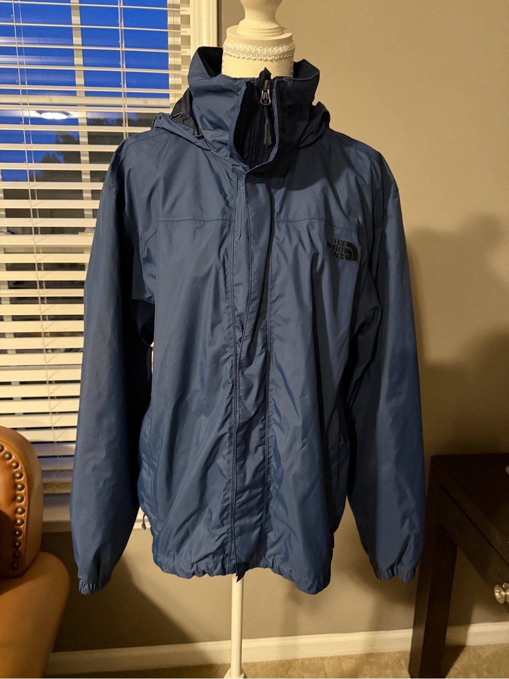 The North Face Men’s Slate Blue Hooded Raincoat